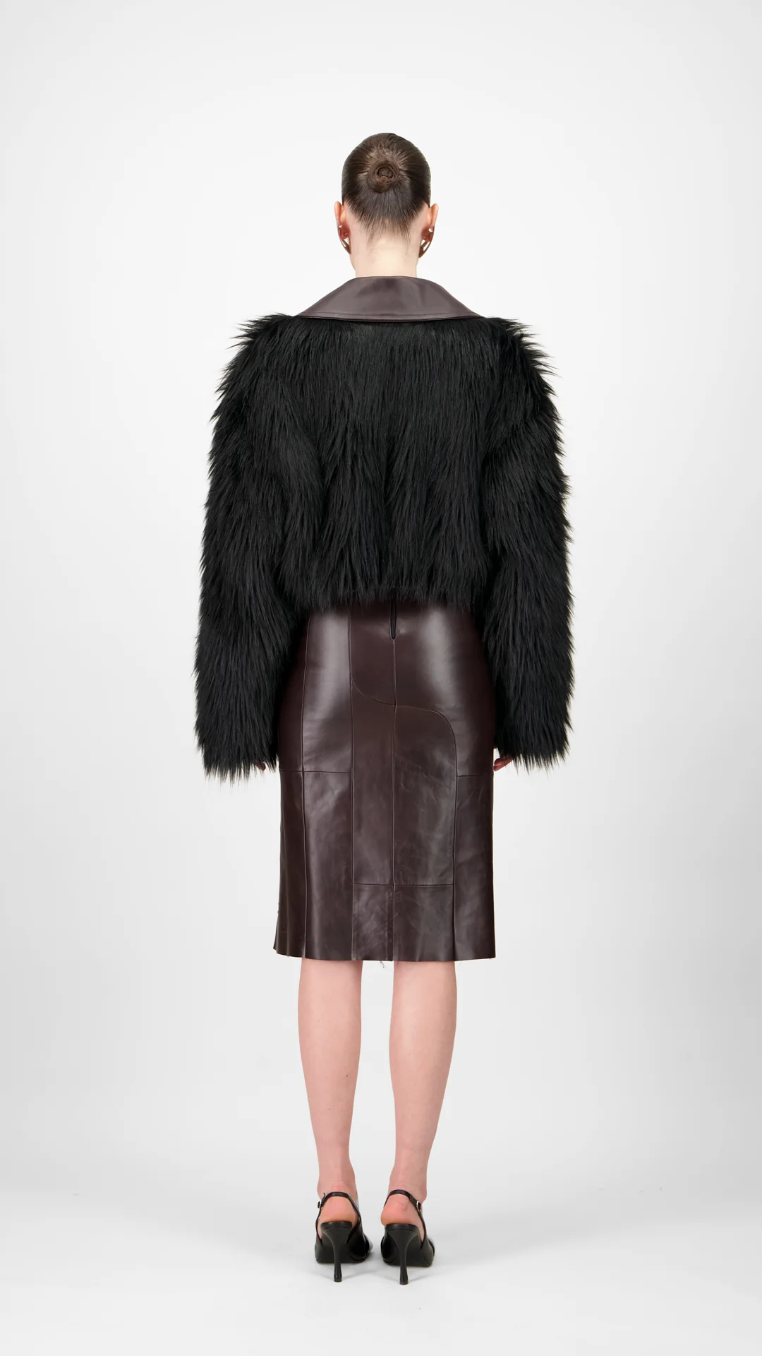 Pearl-Trim Leather Short Skirt - Image 2